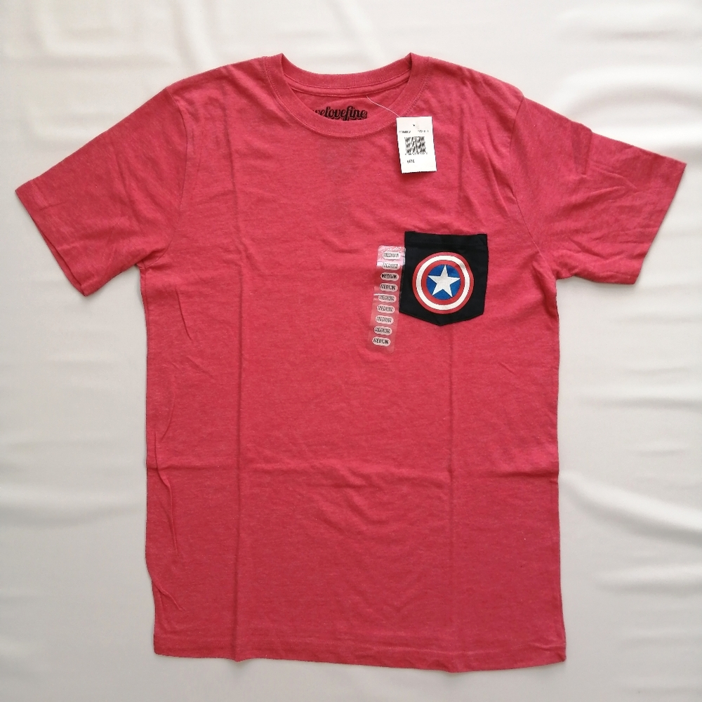 Captain America Pocket T-shirt Medium NWT